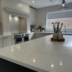 marble arch over oven kitchen