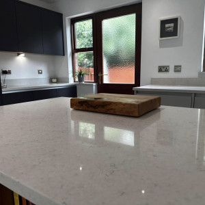 chopping board back door kitchen