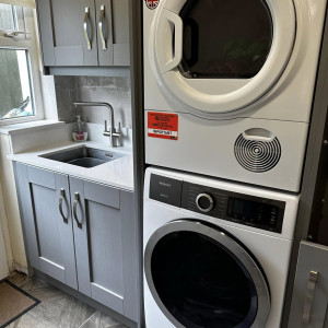 washing and drying appliances kitchen