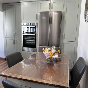 new table clean kitchen