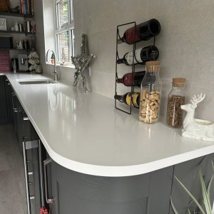 kitchen hard top wine and decorations